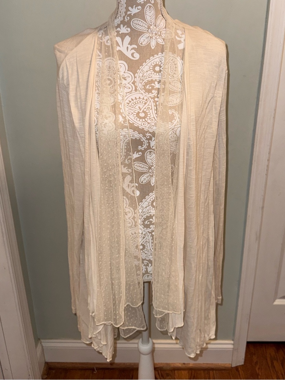 NWT April Cornell Sonet
Women's Cover up, Ivory, Plus
Size W1